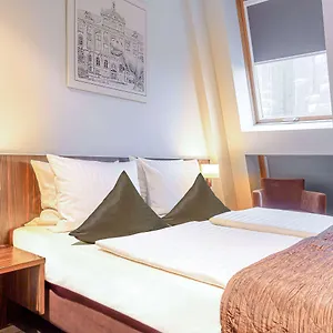 Hotel Ramada By Wyndham Frankfurt Centre, Francoforte sul Meno
