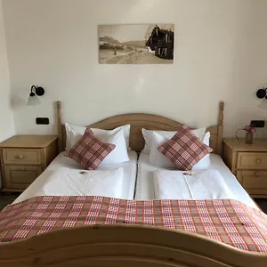 gastehaus-tanneck.com-bavaria.com/