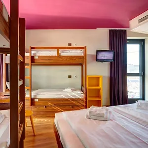 https://meininger-hotel-frankfurt-main-airport.hotelsheidelberg.net